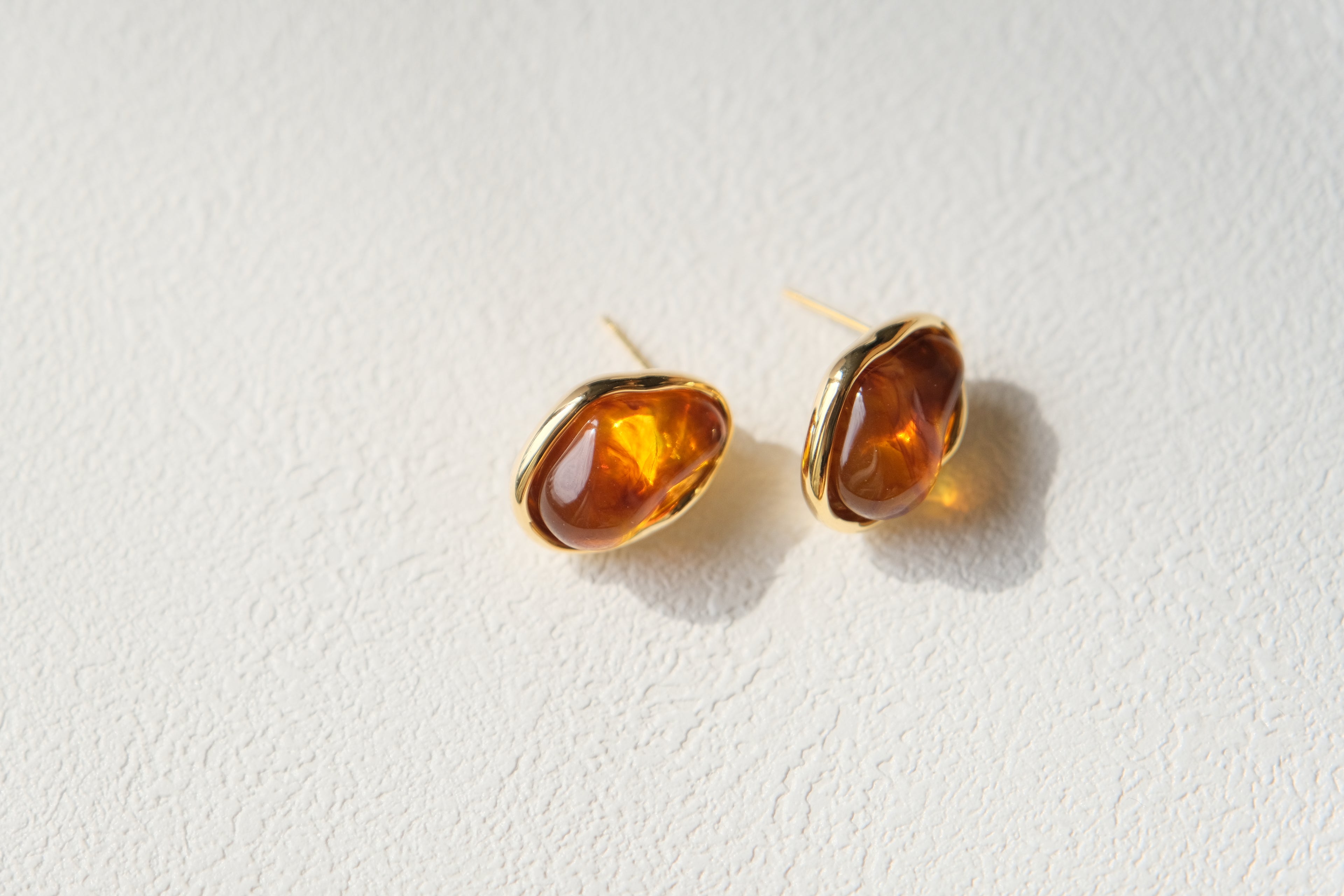 Ambre Teardrop Studs