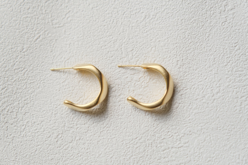 Onde Matte Studs