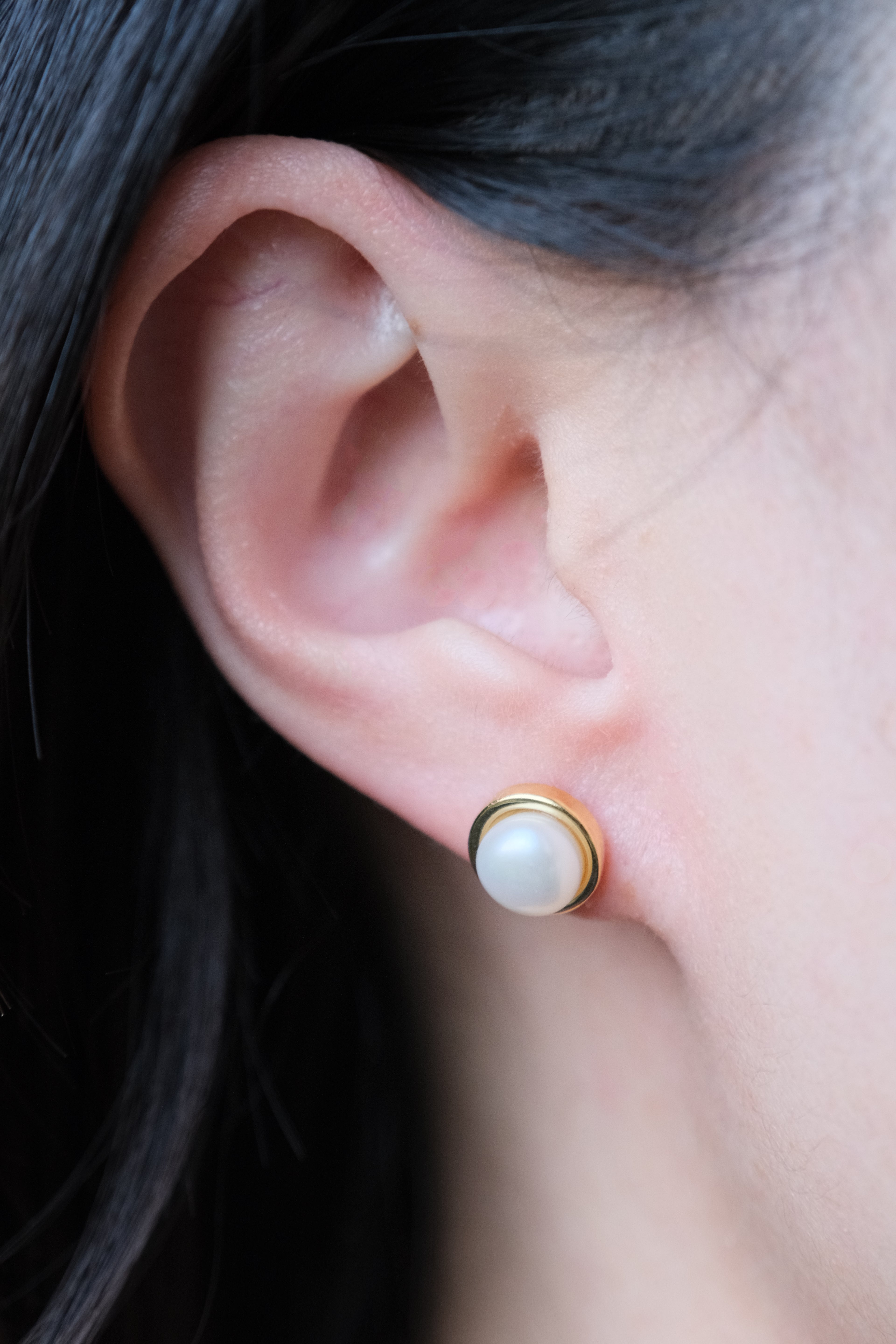 Classique Pearl Studs