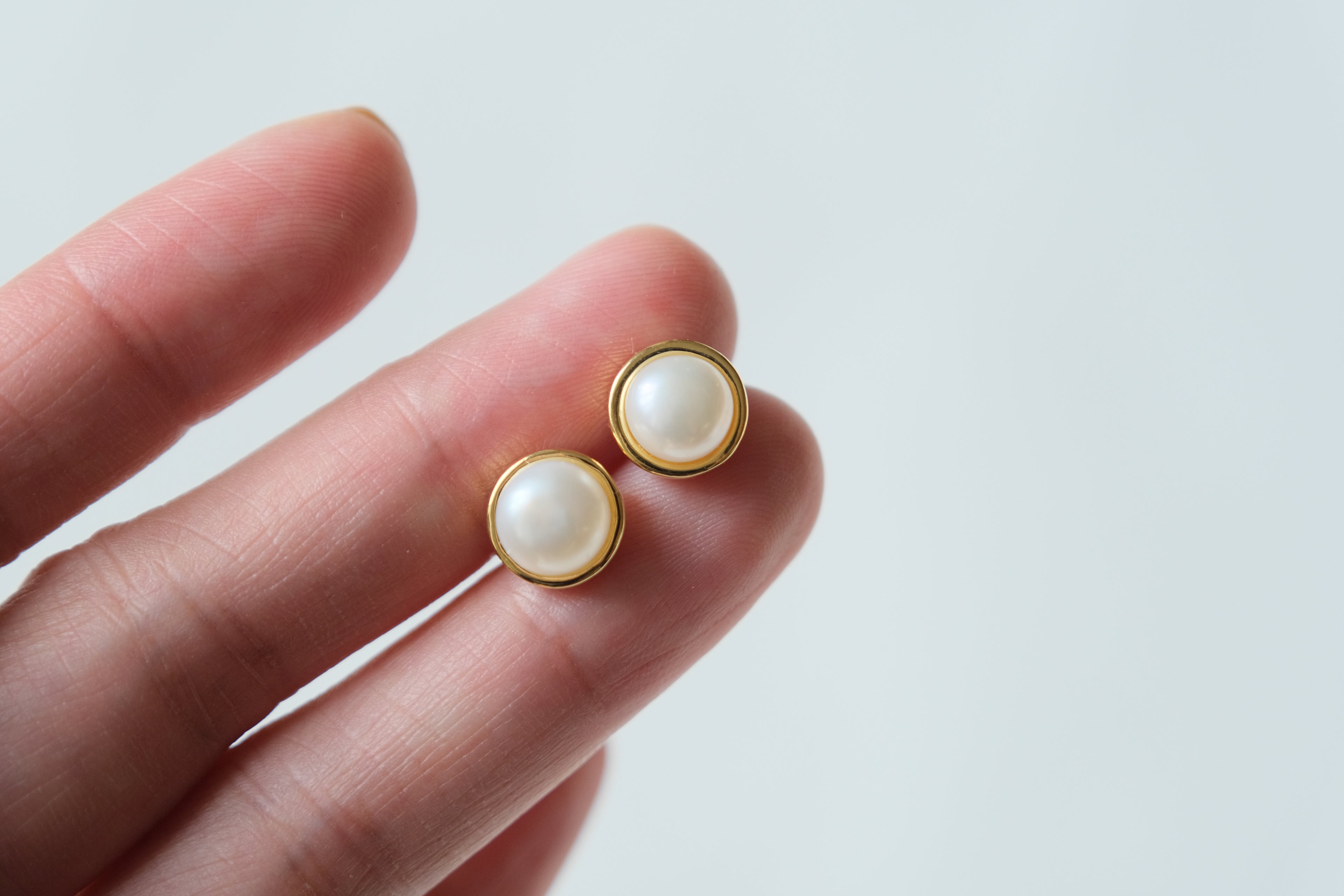 Classique Pearl Studs