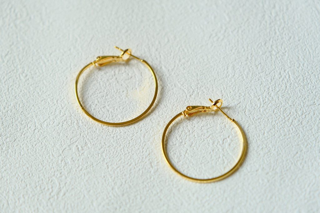 The Everyday Luxe Hoop