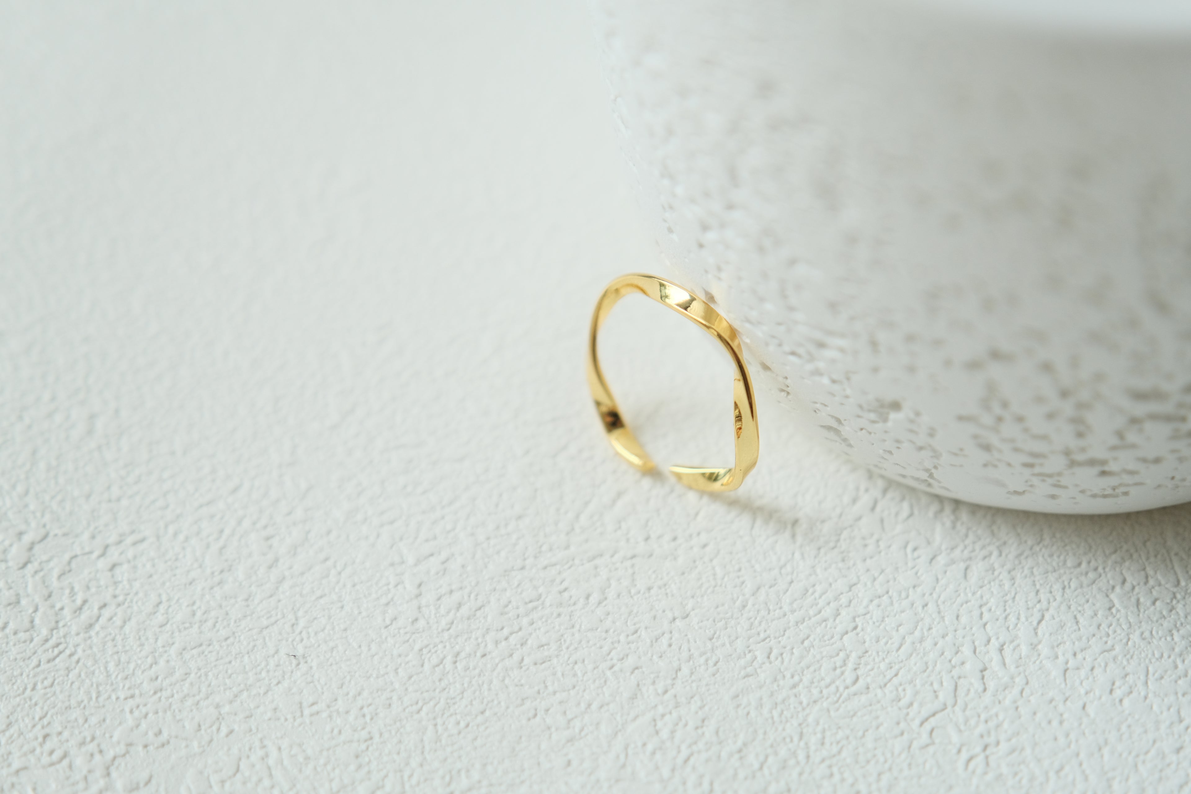 Vague Wave Ring
