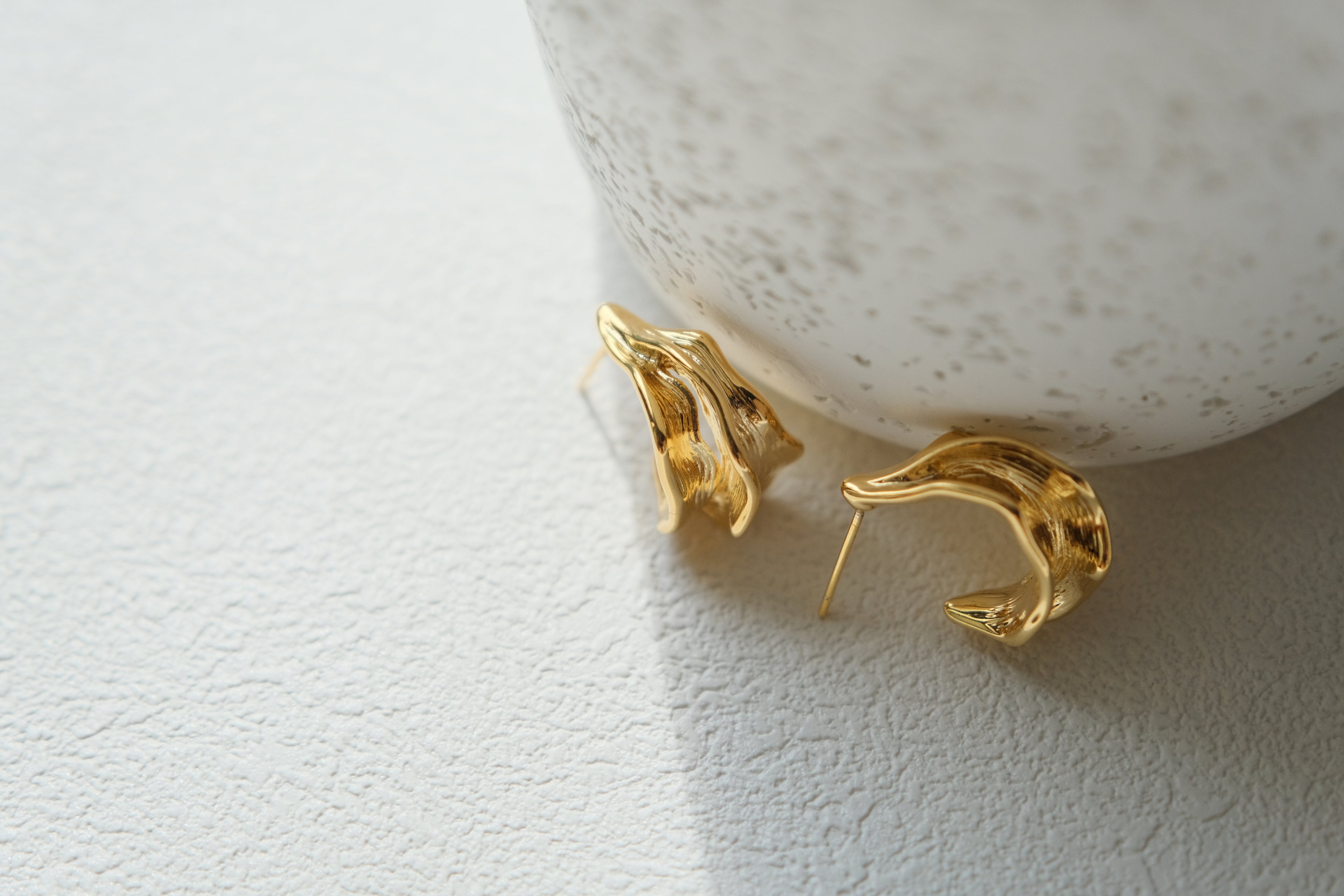 Vague Sculptural Studs