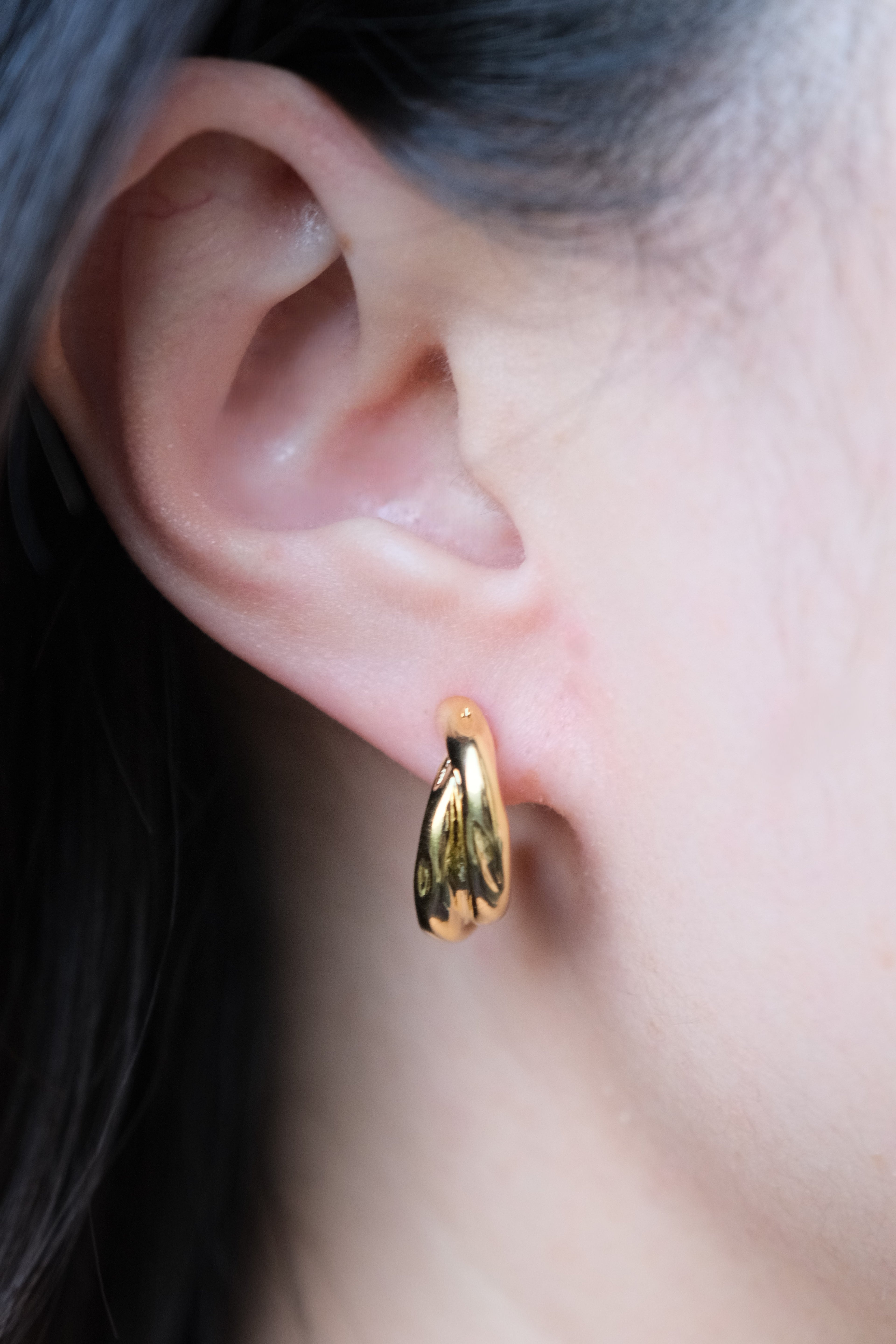 Enlacé Twisted Hoops