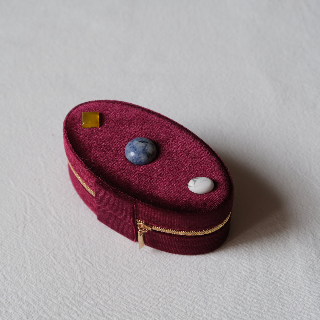 Velvet Oval Jewelry Case