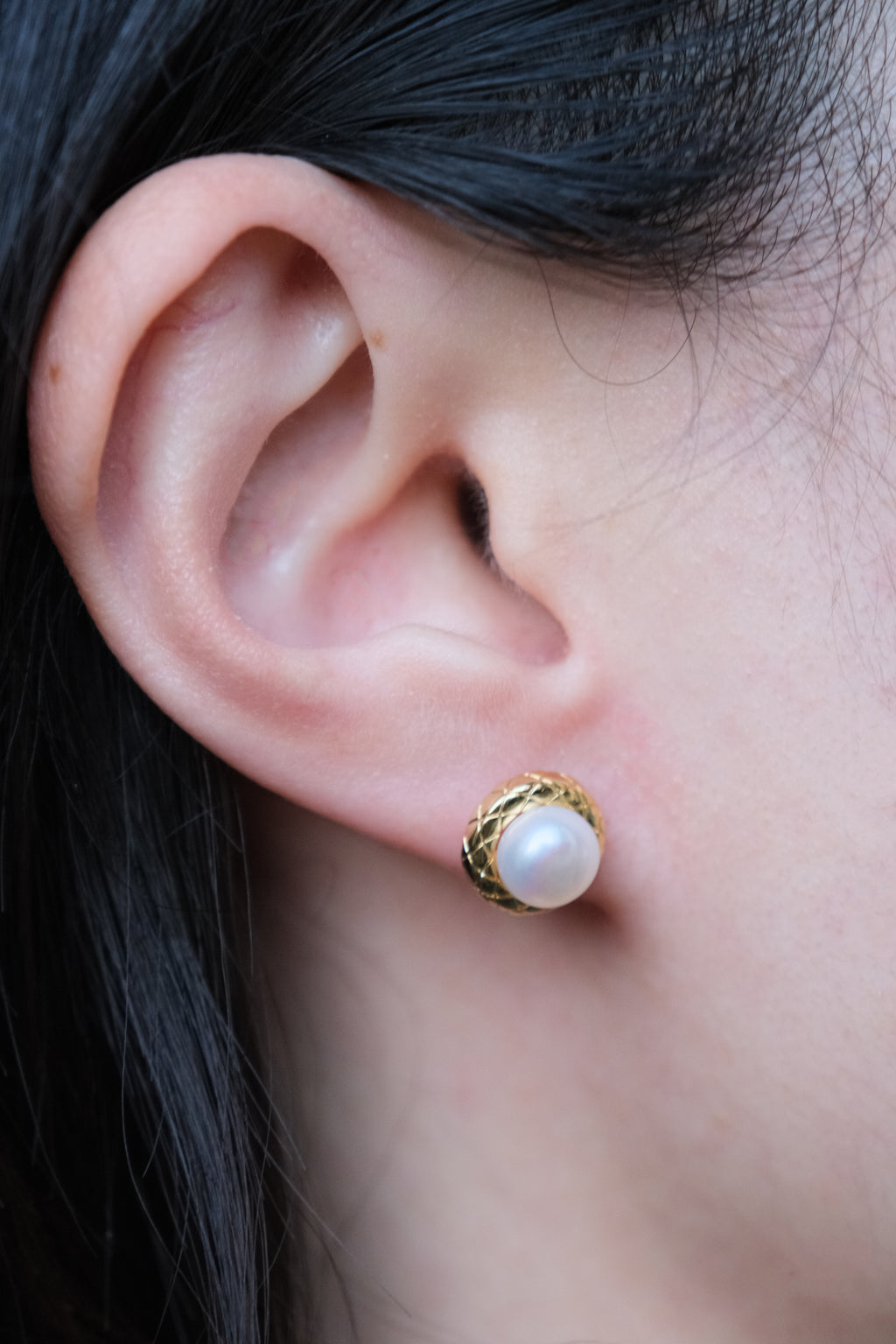 Matelassé Pearl Studs
