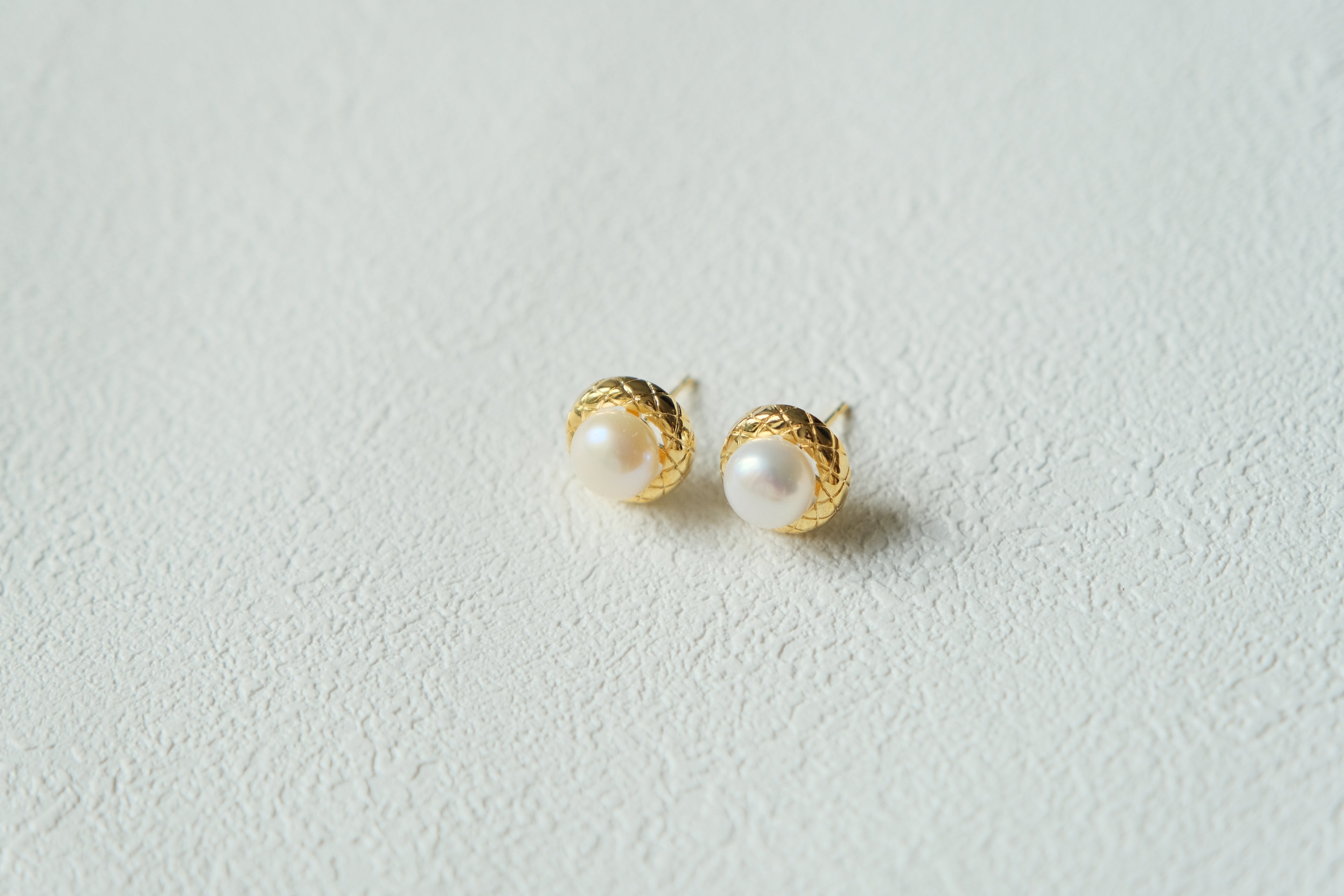 Matelassé Pearl Studs