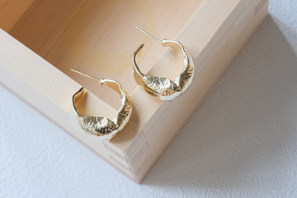 Lune Hammered Hoops