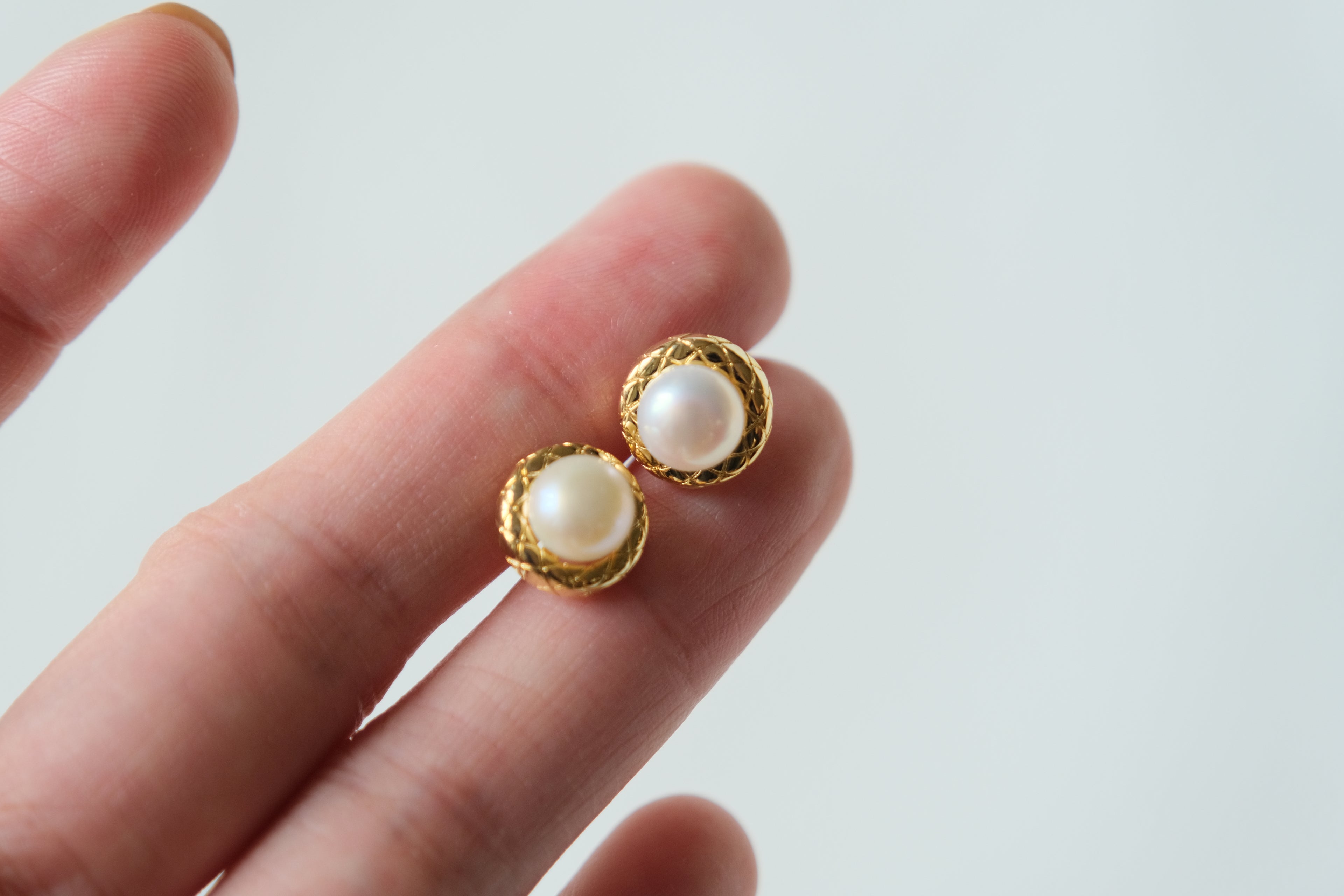 Matelassé Pearl Studs